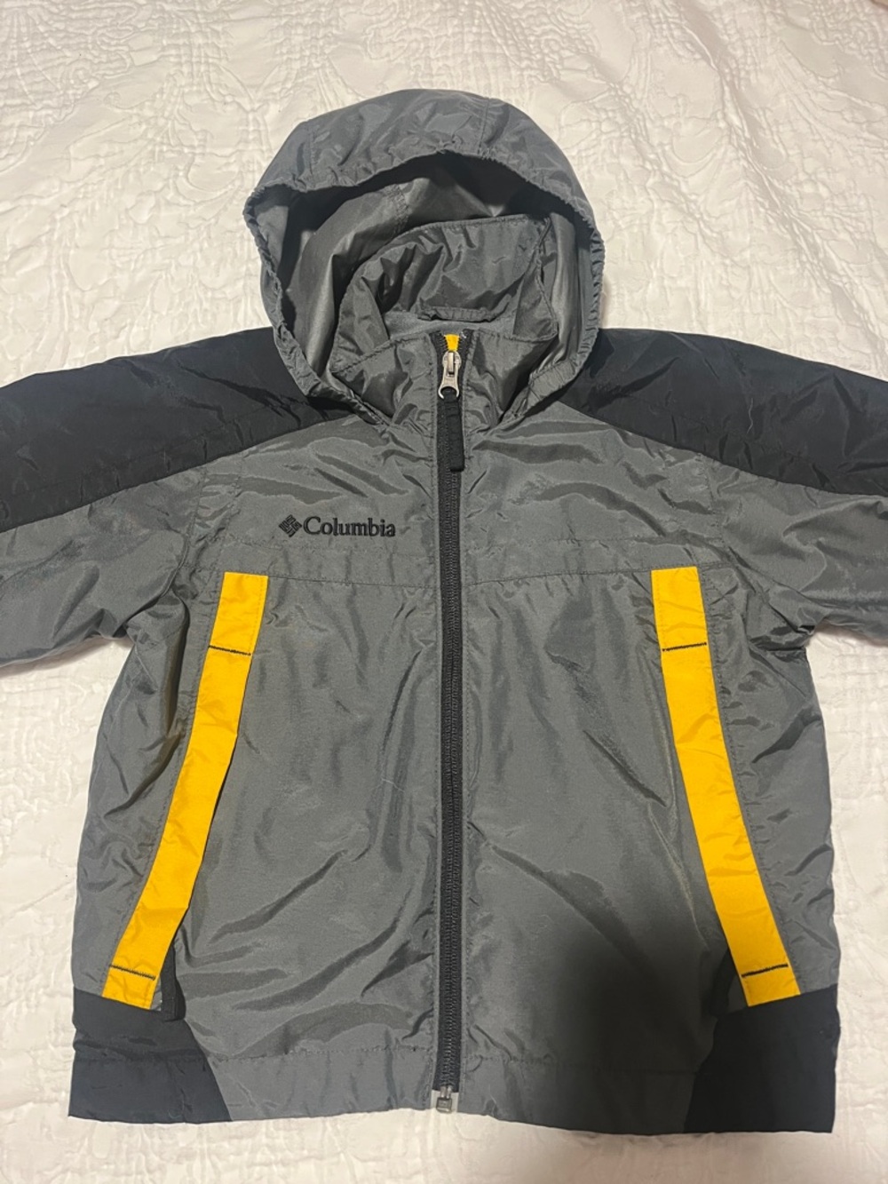 Columbia Gray and Yellow Hooded Windbreaker Jacket